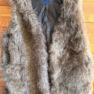 GAP Faux Fur Vest in Dark Brown